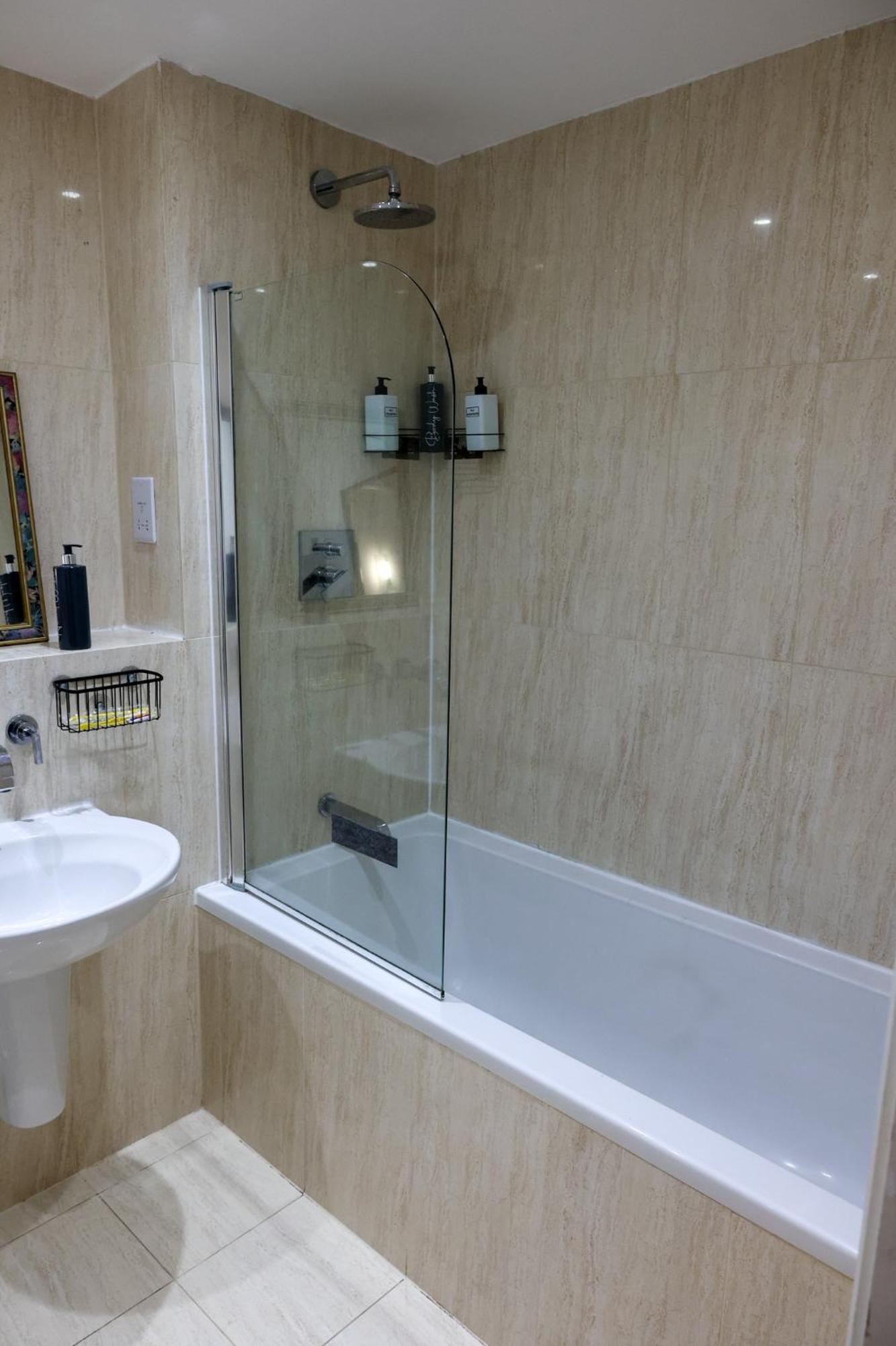 Centrally Located 1Br Apt Near Edg Cricket, University Of Bham, Priory Hospital & Cannon Hill Park 伯明翰 外观 照片